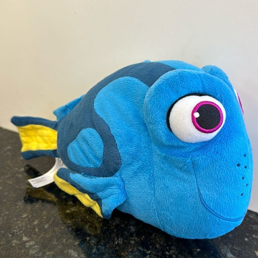 Bandai Finding Dory Talking Finding Neon Plush Stuffed Animal 12” Blue  Fish
